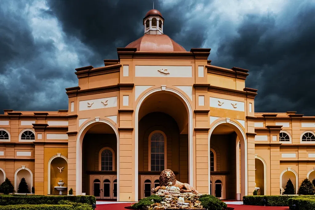 Branson Ghost Tour | Experience the #1 Rated Ghost Tour!